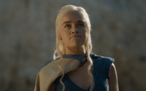daenerys_gra_o_tron_para_na_film